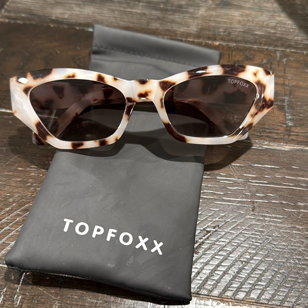 Top Foxx Sunglasses